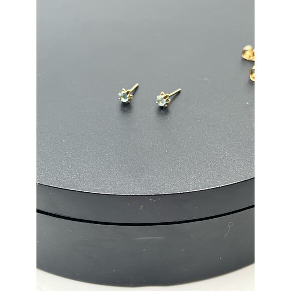 14k Yellow Gold and Blue Spinel Stud Earrings 3mm .43g - Picture 11 of 14